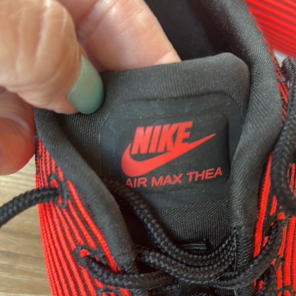 Nike Air Max Thea Women’s Red Stripe - Picture 6 of 8